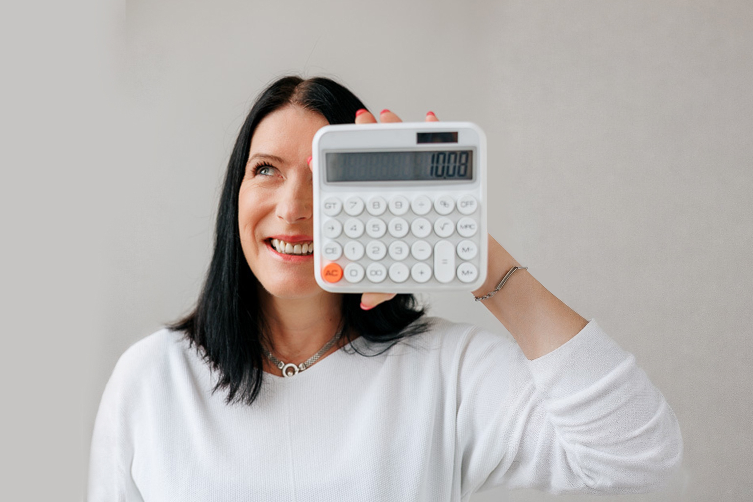 Alisch Business Solutions räumt Ihre Buchhaltung komplett auf, prüft alle Daten sachlich und richtet ein neues System so ein, dass es ab Tag 1 fehlerfrei läuft.